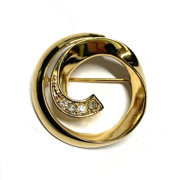 Vintage Jewelry - Vintage Gold Swirl Circle Rhinestone Brooch Pin |  Minimalist Statement Style